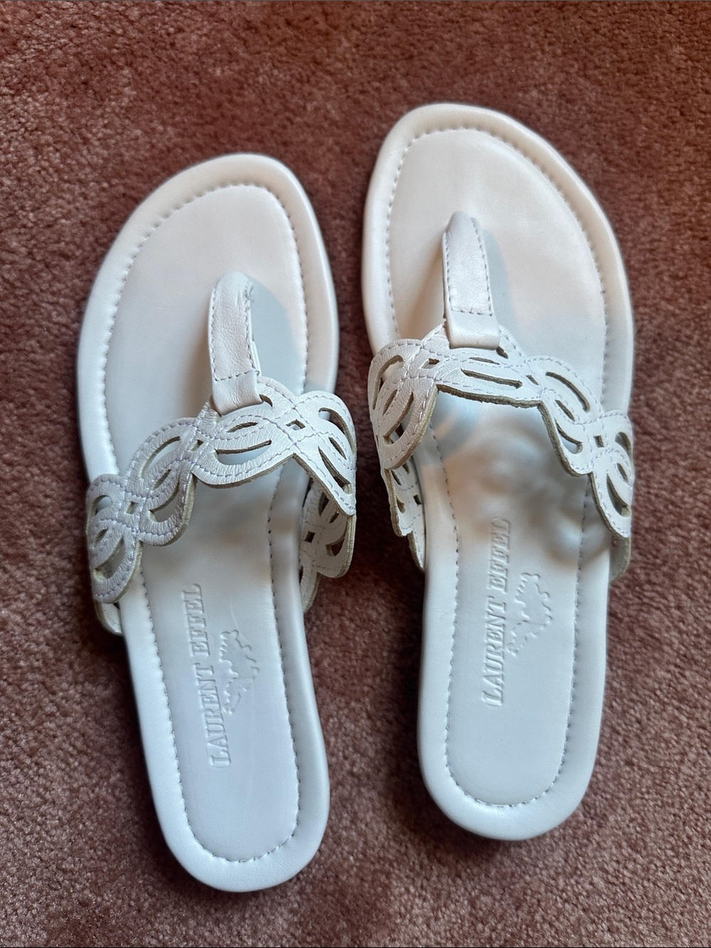 Toe-Post Sandals White Leather Laurent Eiffel